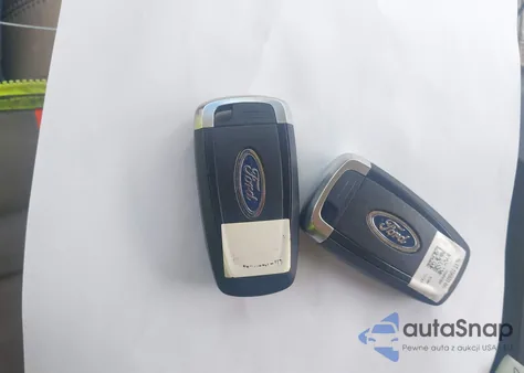 2023 Ford Edge Titanium z USA, uszkodzony, nr VIN 2FMPK4K94PBA11423